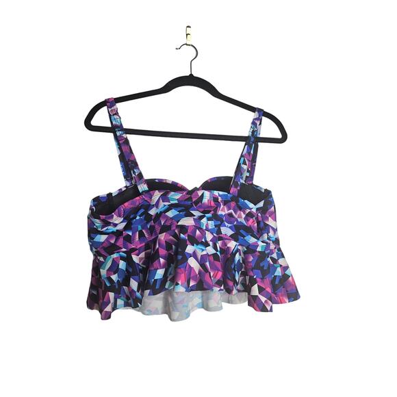 Torrid 1 Geometric Print Bikini Top Ruffle Peplum Swimsuit Pool Beach - Picture 2 of 3